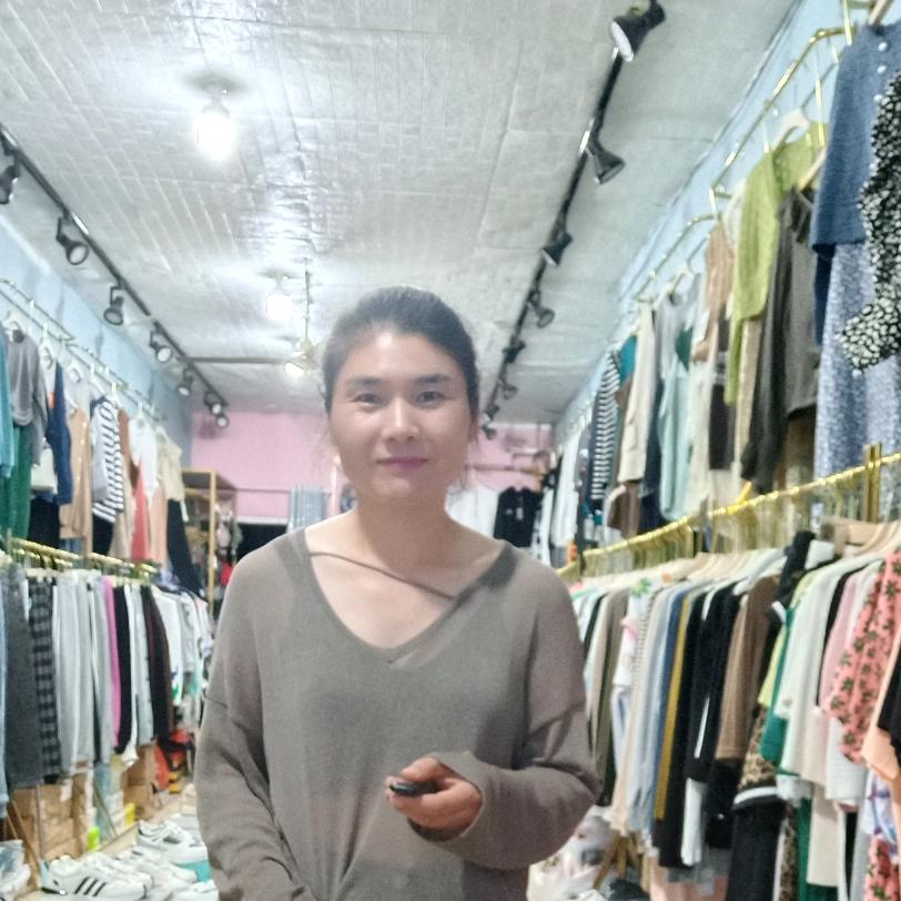 纪艳服饰