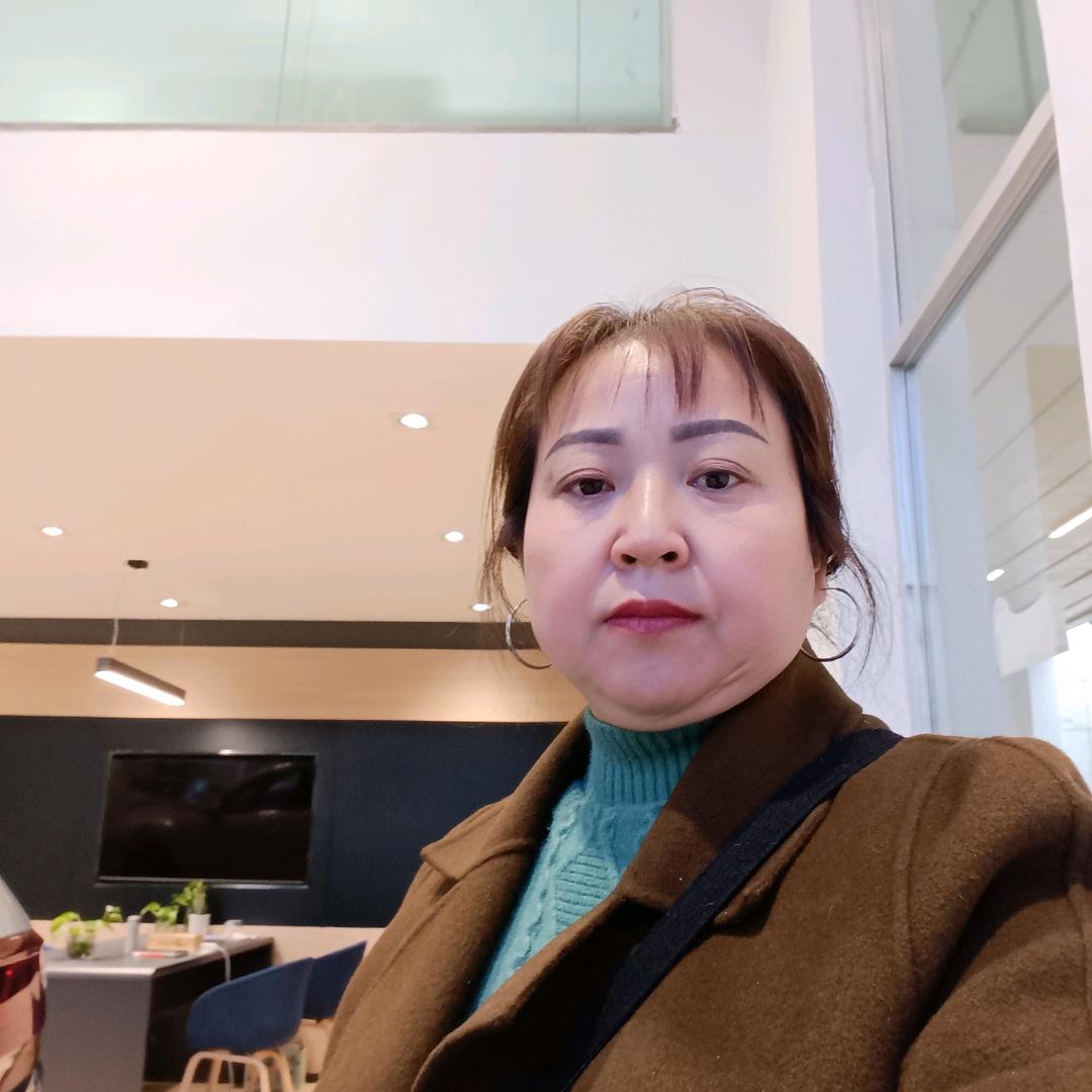 胡小容了
