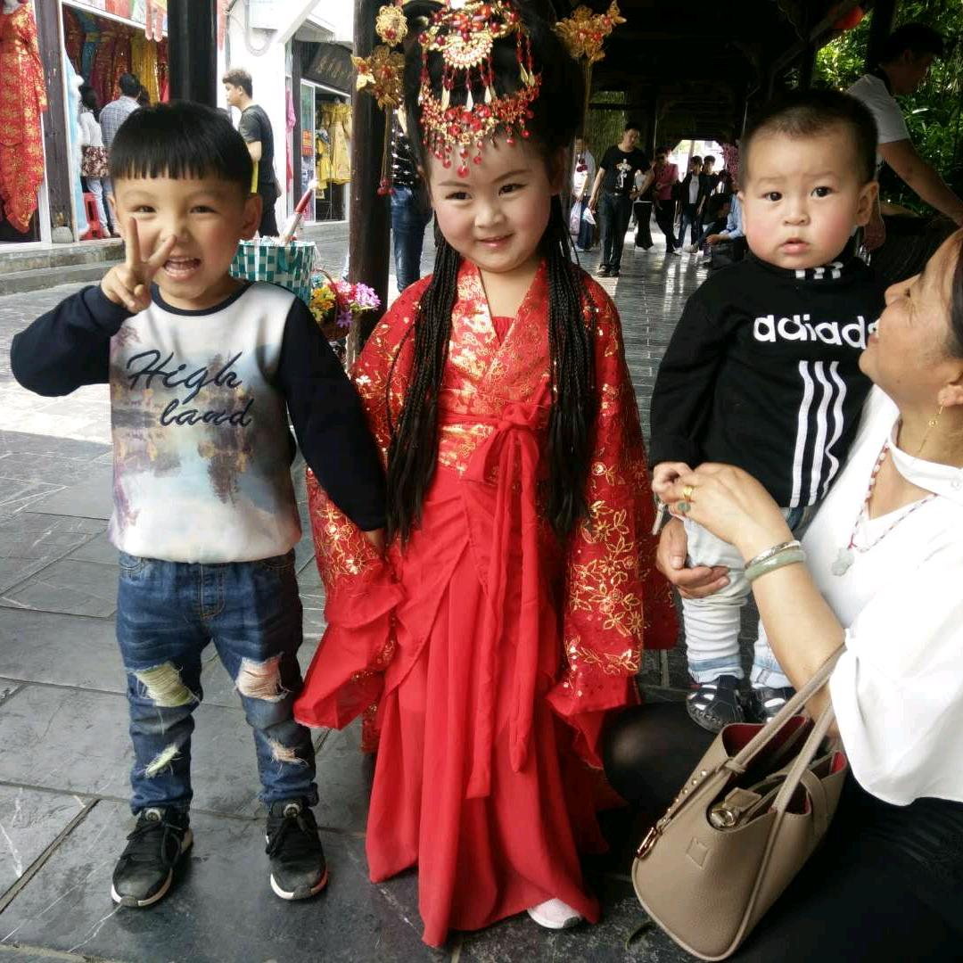 小燕子养号中