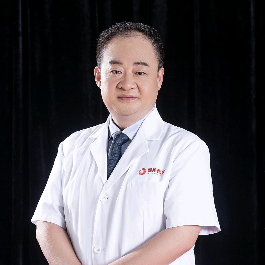 关节外科闫天胜主任