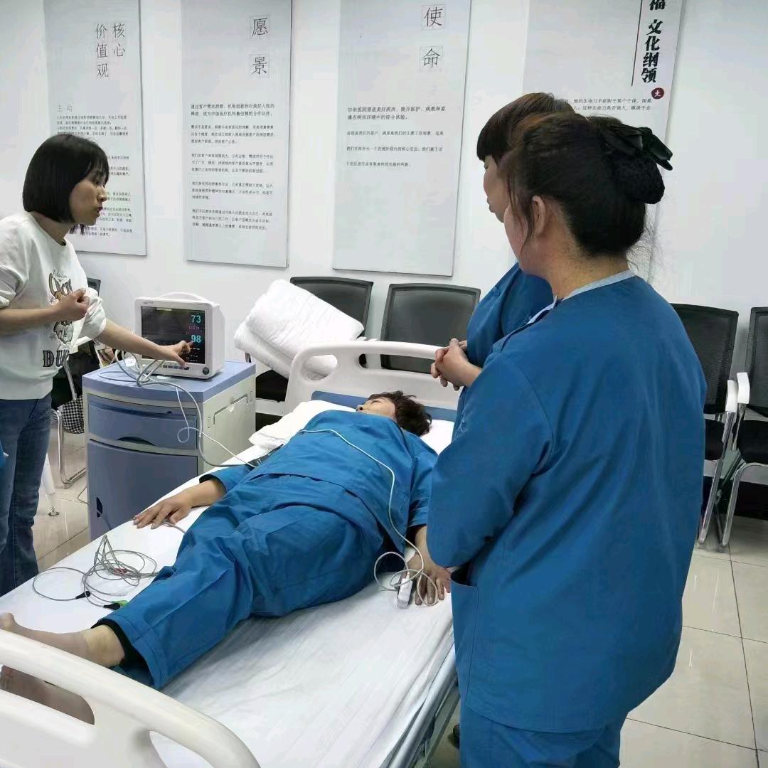 惠杰，居家养老家政公司