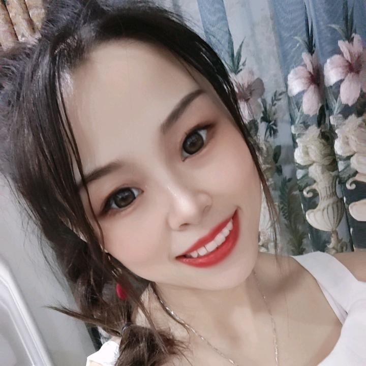 爱笑的丫头