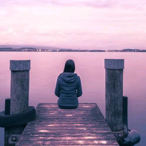 努力生活的百灵鸟