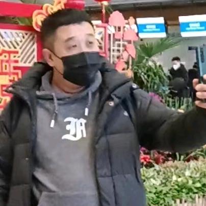 🌚᭄鱿鱼大哥