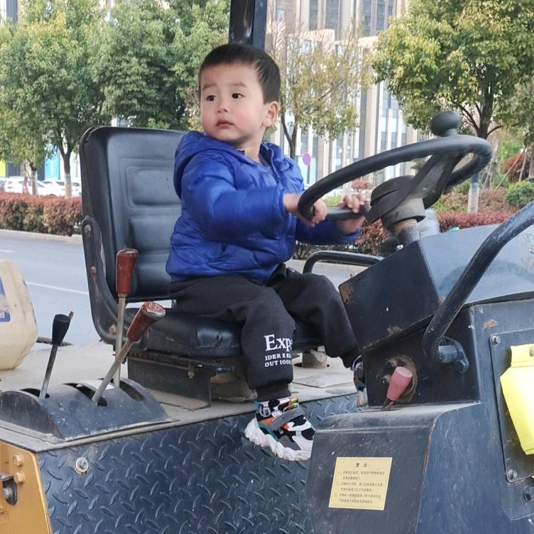 开心果😉😊😃