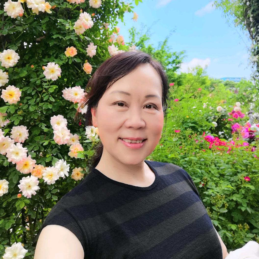 里里 （好物分享首播下午6点）