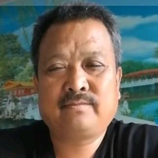 大胡子哥中午十一点四十开播