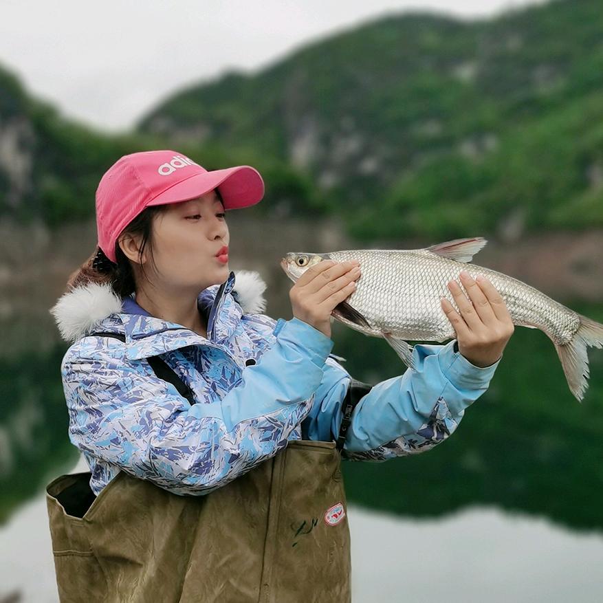 渣渣文在游钓🎣