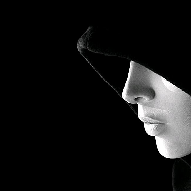 虍贼1V4（和平精英）