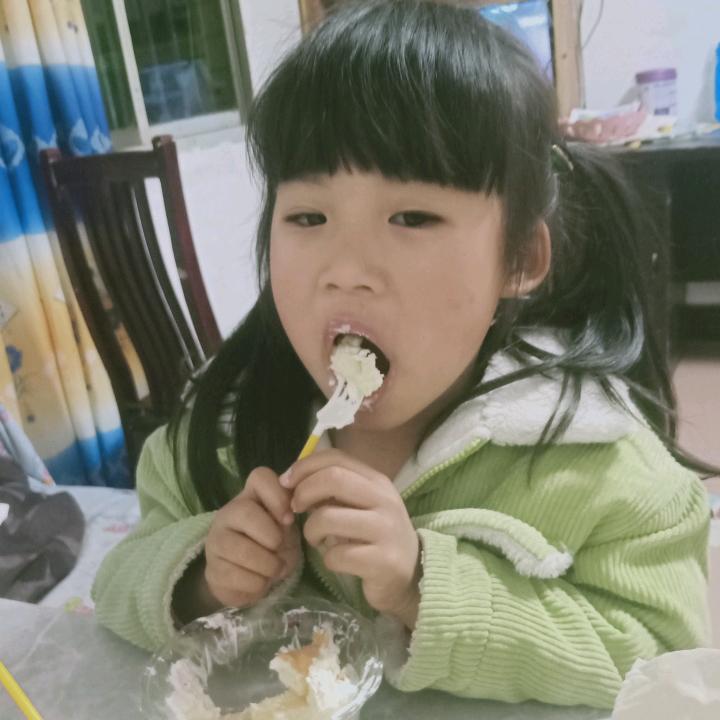 按住了，非礼！