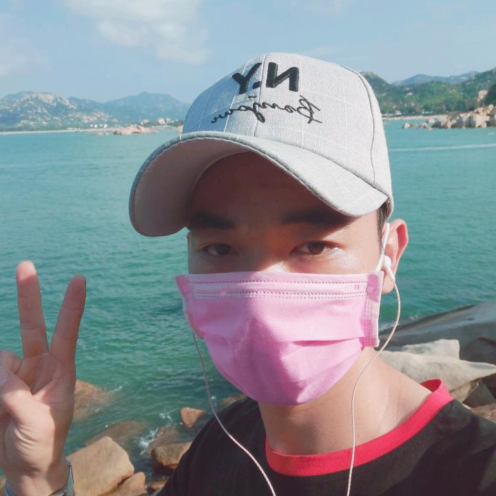 卖夫宇烤肠的小哥哥