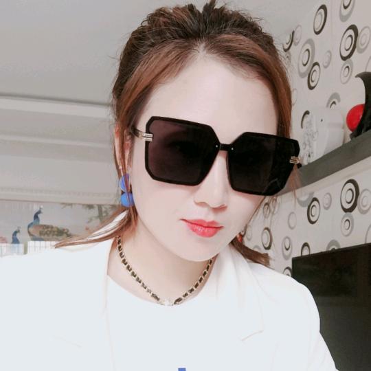 丽丽
