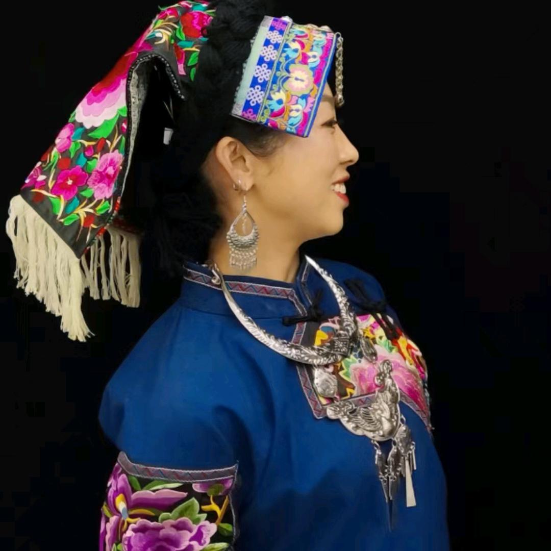 张家界私人订制向导妙妙