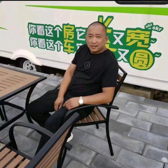 桓仁小伙