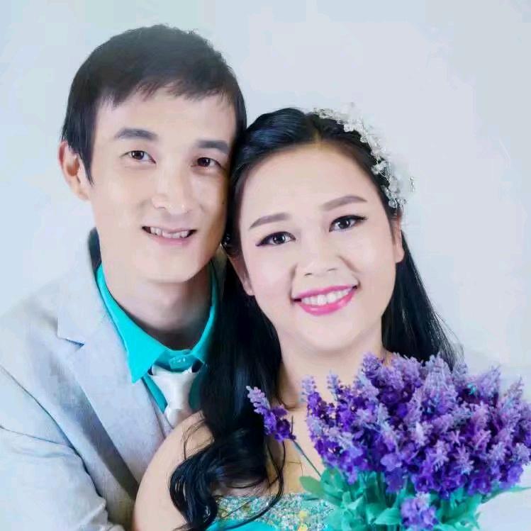 网恋磊哥夫妇
