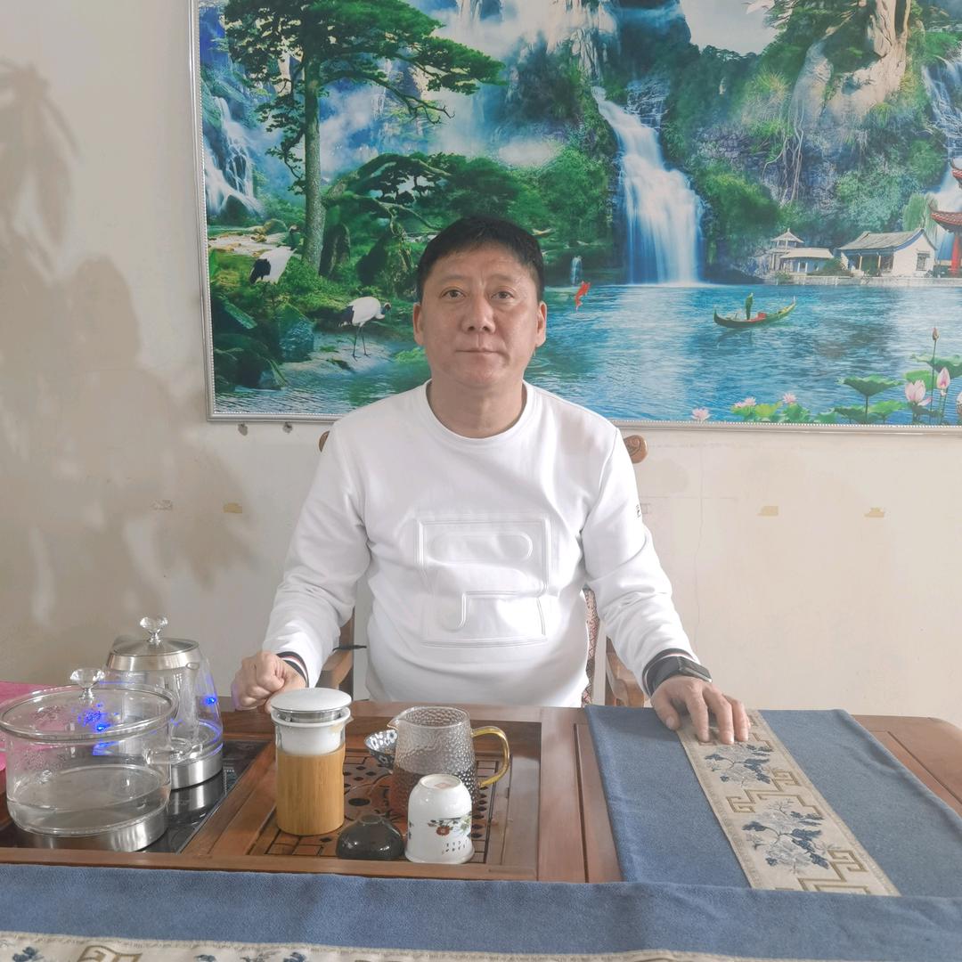 狼回头必有缘由