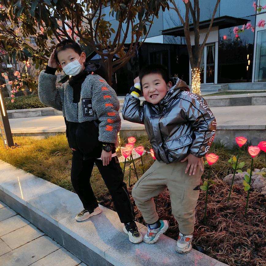 彤彤妈咪
