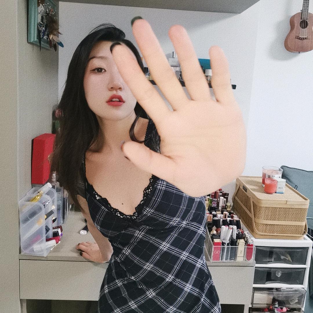 乐乐CiCi