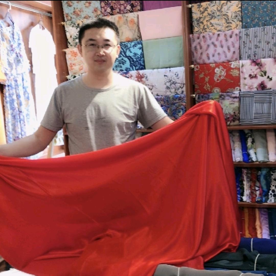 大姐夫的高定服装面料