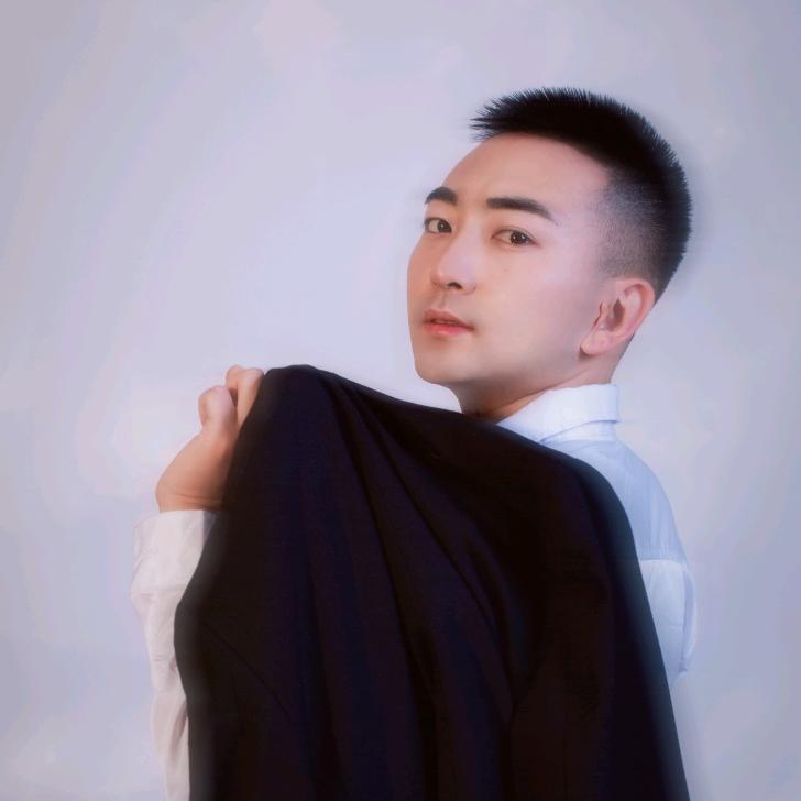 晋中市榆次区巴黎春天婚纱摄影店