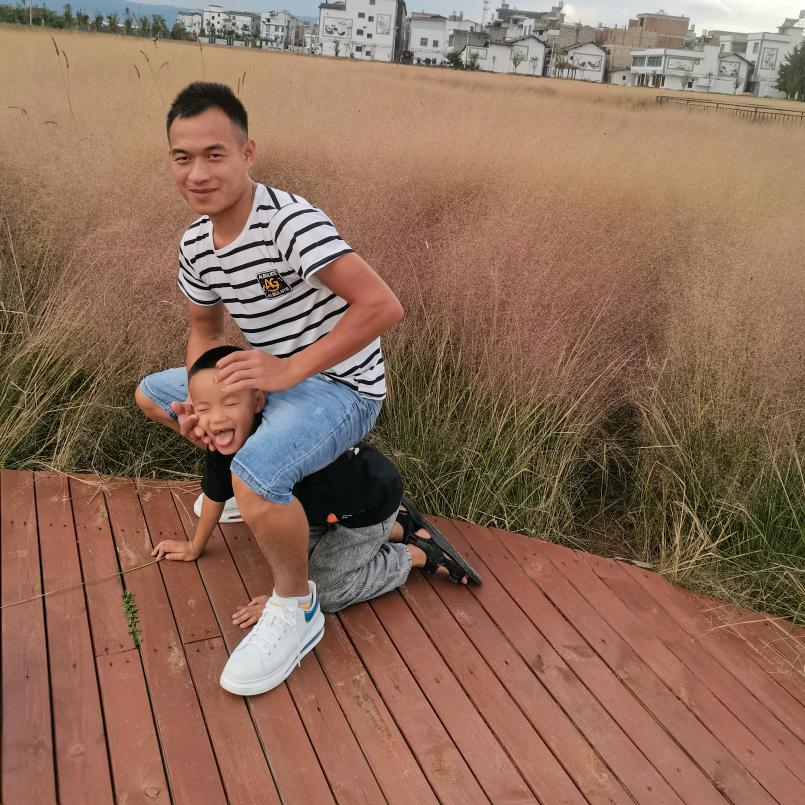 罗氏传奇