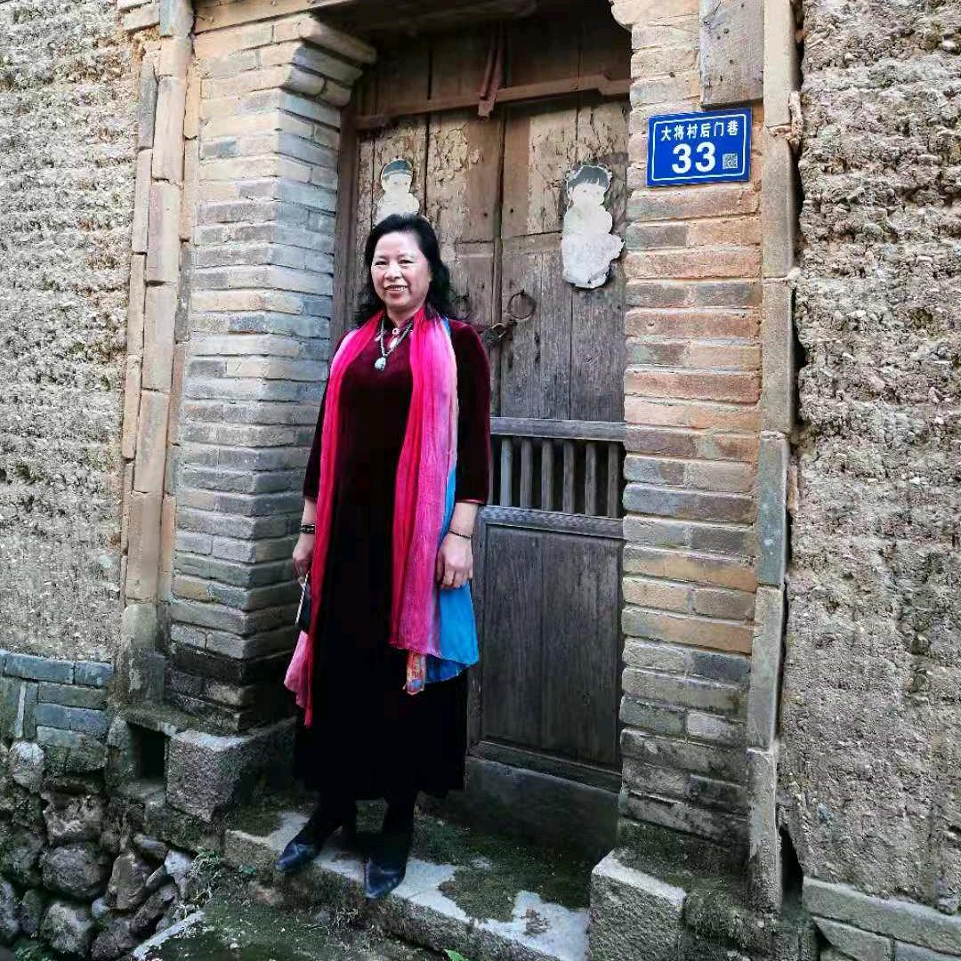 聚珍大酒店范文珍