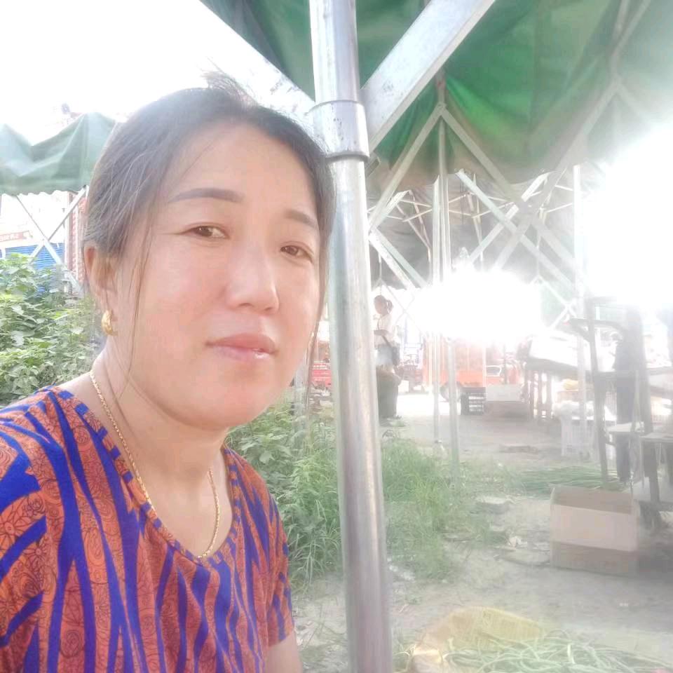 武长建下乡包桌