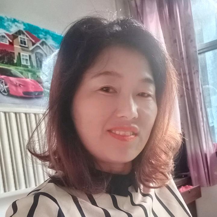 阳光明媚