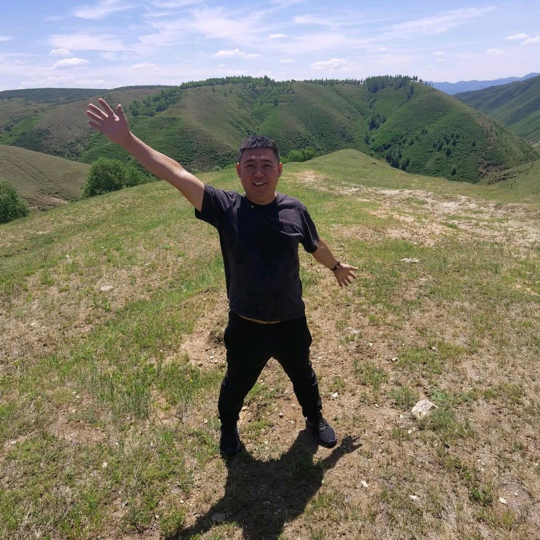 电脑，办公耗材，监控，网络工程。