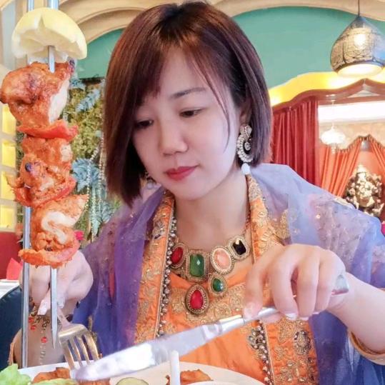 大脸喵饿了