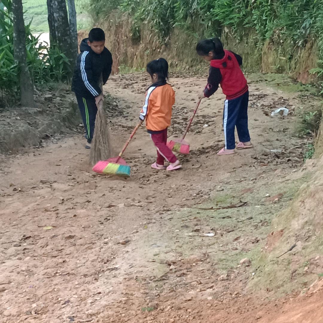 天下刘傅出山底