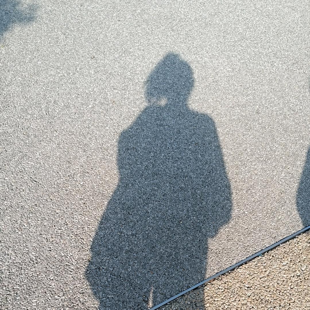 记住小李。
