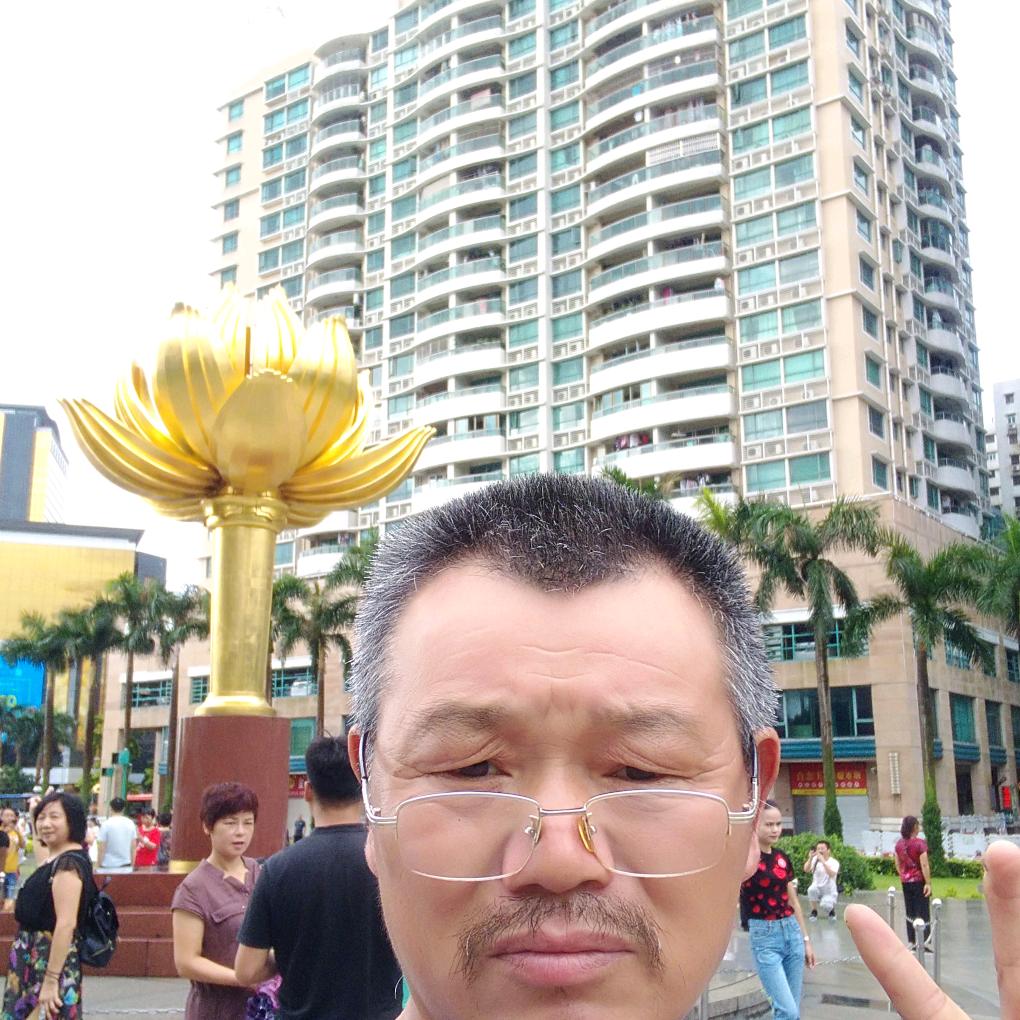 何明。用户1223419624810