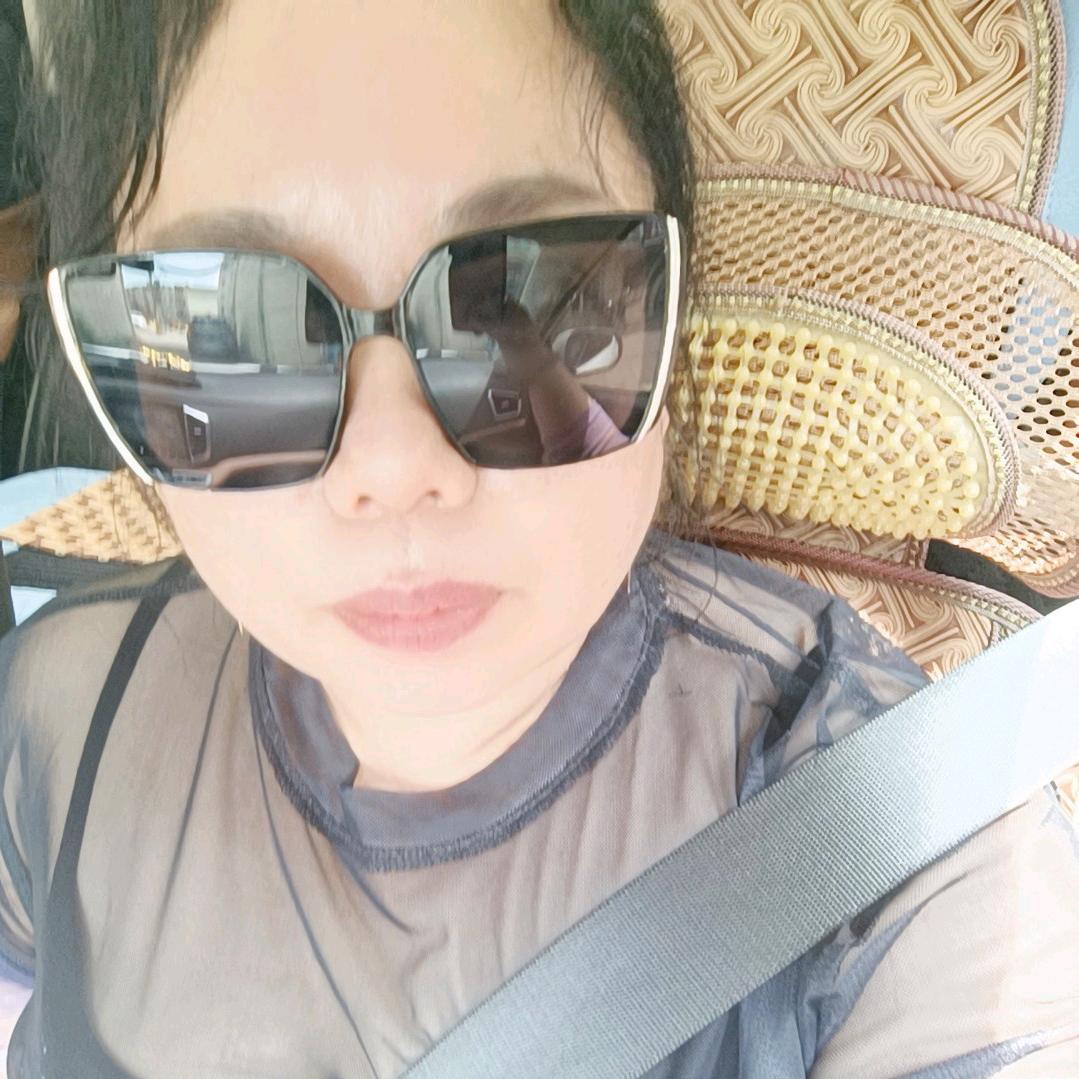 我等你在人海中找到我