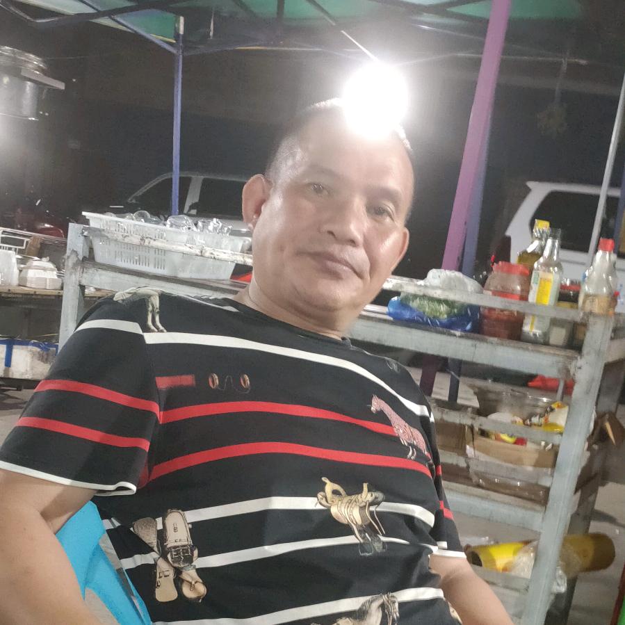 新妙运动场亮子烧烤