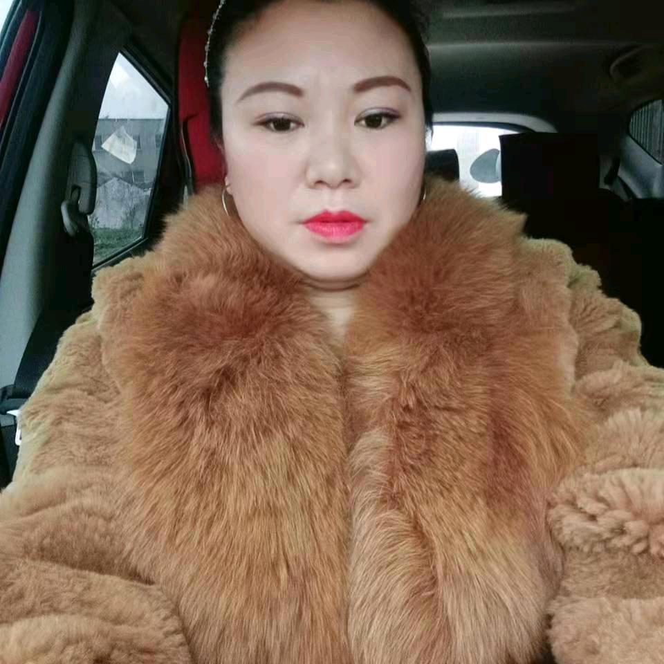 秀姐！有正宗贵州特产，喜欢吃的联系我…