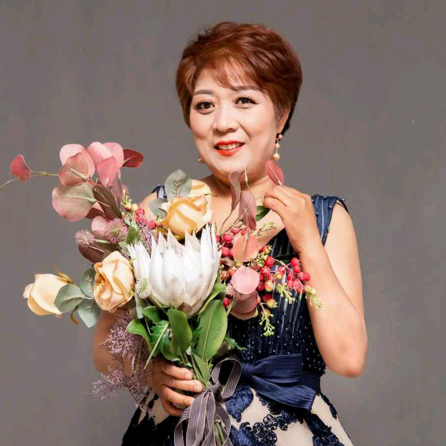 荣儿