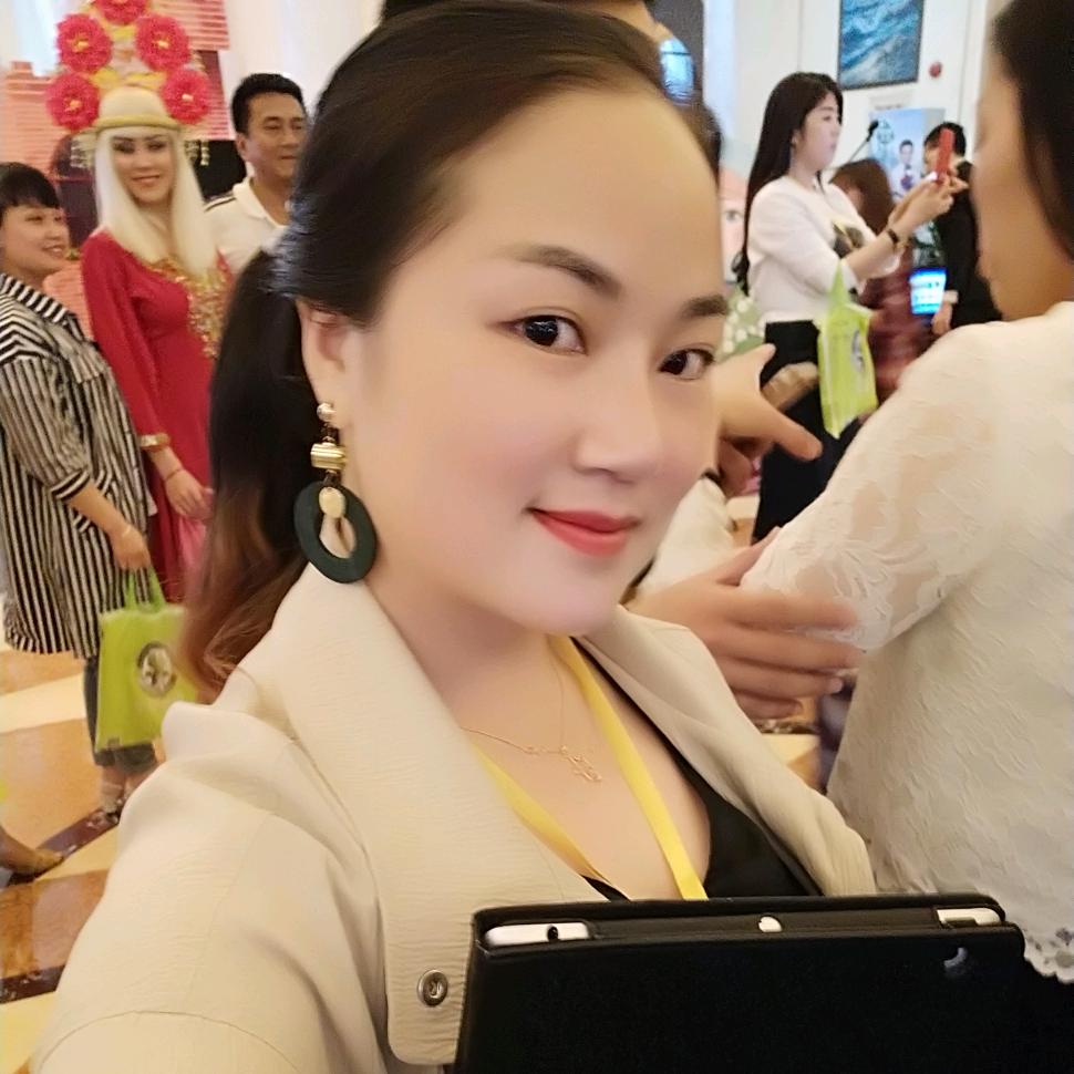 秦梦涵