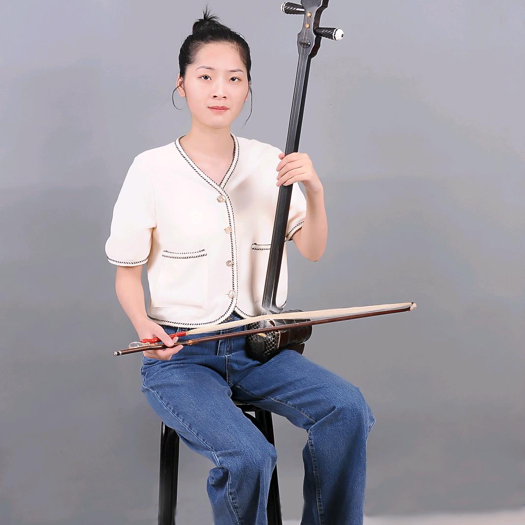 曲胡 刘军锐