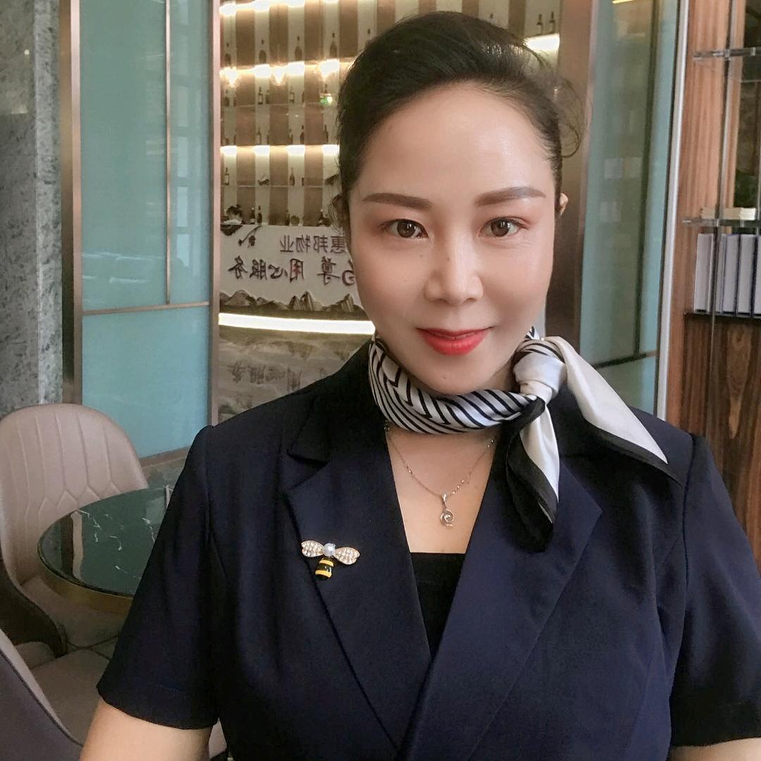 俯山郡销售经理萍姐