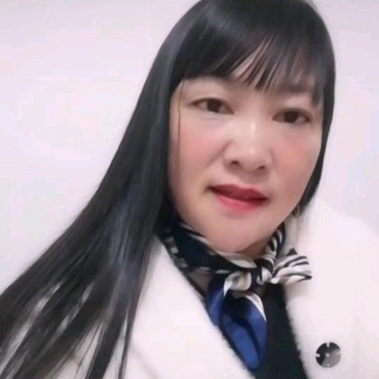 忆琳