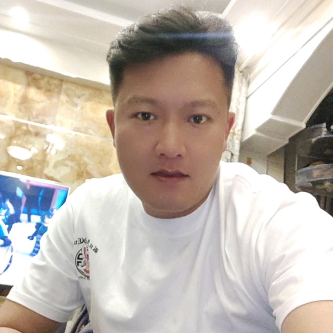 👍👍龙哥👍👍