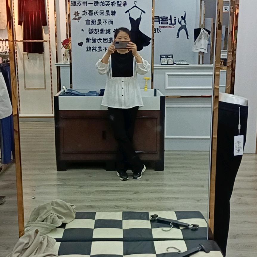 顶峰服饰工厂店