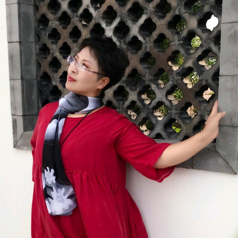 彩红