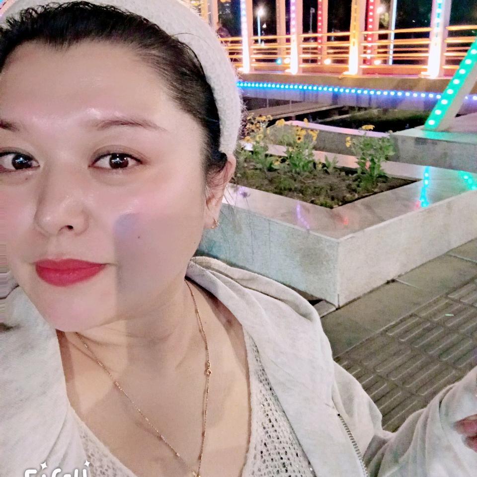 双下巴于夏