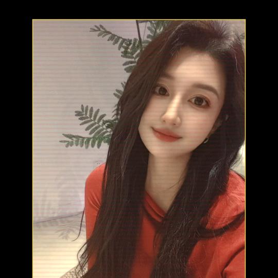 卖配件的小女人