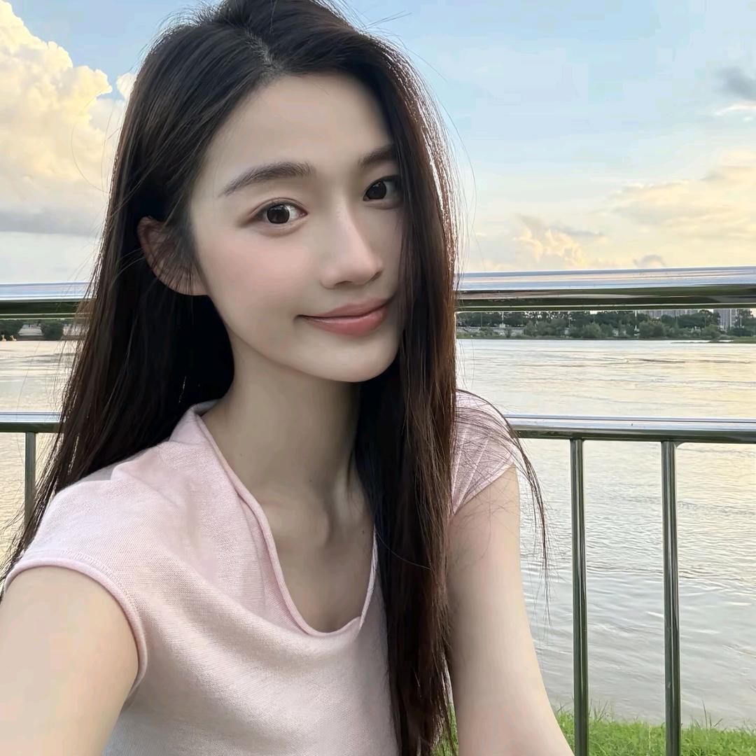 阮小咪穿搭