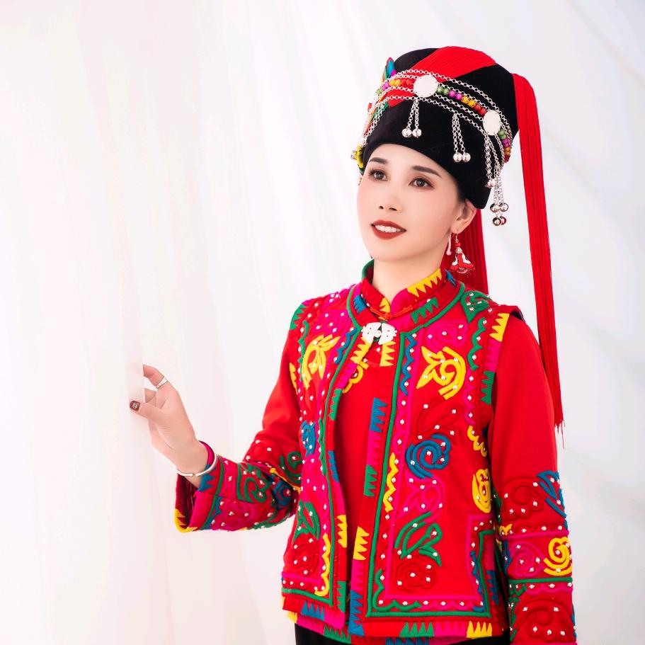 明理哈尼服装店