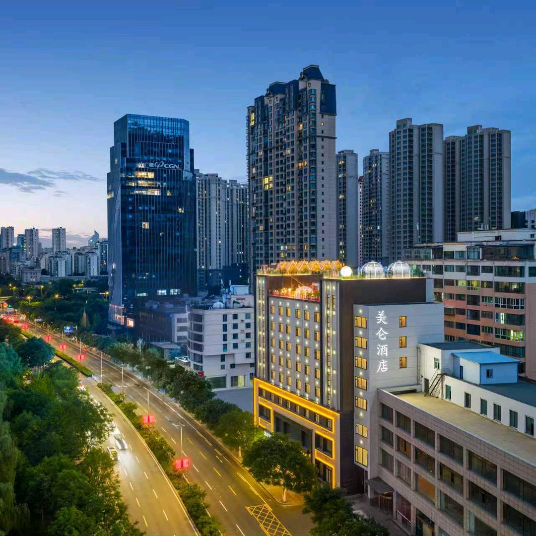 兰州西站河景美仑酒店（官方专用号）