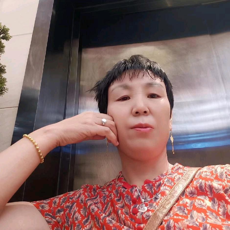 坚强妹